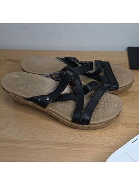 Crocs Women 8 Platform Straps Slip On